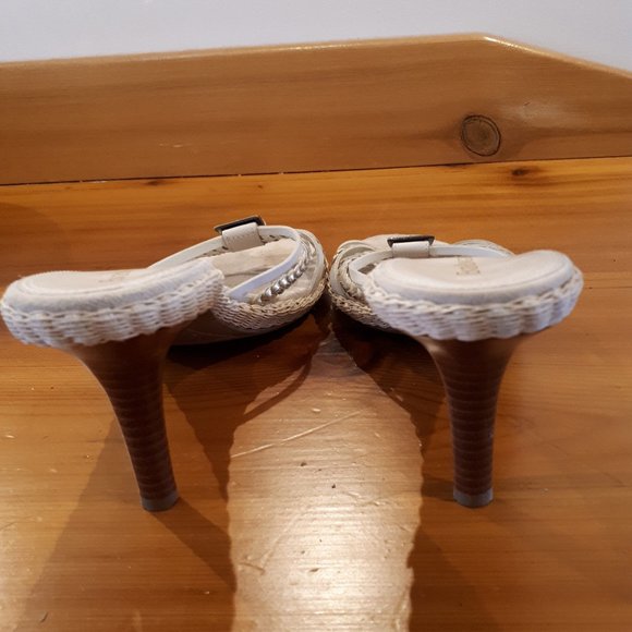 Cream/Ivory high heel mules - Sz.7 - Enzo Angiolini - Picture 4 of 6